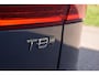 Volvo XC60 2.0 T8 AWD Momentum Pro met Pano