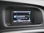 Volvo V40 2.0T Dual-Ecc Pdc 16" Licht-Regensensor Cruise Bluetooth Momentum Autonomous Emergency Braking Brake Assist System Privacy Glas Isofix  1500kg Trekvermogen! hoofdsteunen anti-whiplash Bots herkenning systeem EURO6