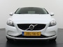Volvo V40 2.0T Dual-Ecc Pdc 16" Licht-Regensensor Cruise Bluetooth Momentum Autonomous Emergency Braking Brake Assist System Privacy Glas Isofix  1500kg Trekvermogen! hoofdsteunen anti-whiplash Bots herkenning systeem EURO6