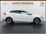 Volvo V40 2.0T Dual-Ecc Pdc 16" Licht-Regensensor Cruise Bluetooth Momentum Autonomous Emergency Braking Brake Assist System Privacy Glas Isofix  1500kg Trekvermogen! hoofdsteunen anti-whiplash Bots herkenning systeem EURO6
