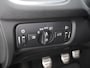 Volvo V40 2.0T Dual-Ecc Pdc 16" Licht-Regensensor Cruise Bluetooth Momentum Autonomous Emergency Braking Brake Assist System Privacy Glas Isofix  1500kg Trekvermogen! hoofdsteunen anti-whiplash Bots herkenning systeem EURO6