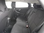 Volvo V40 2.0T Dual-Ecc Pdc 16" Licht-Regensensor Cruise Bluetooth Momentum Autonomous Emergency Braking Brake Assist System Privacy Glas Isofix  1500kg Trekvermogen! hoofdsteunen anti-whiplash Bots herkenning systeem EURO6