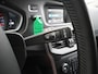 Volvo V40 2.0T Dual-Ecc Pdc 16" Licht-Regensensor Cruise Bluetooth Momentum Autonomous Emergency Braking Brake Assist System Privacy Glas Isofix  1500kg Trekvermogen! hoofdsteunen anti-whiplash Bots herkenning systeem EURO6