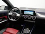Mercedes-Benz GLA 250 e AMG Line Plug in Hybrid 218pk Dealer O.H | PHEV | Trekhaak af Fabriek | Panodak | Head Up| Adaptive Cruise | Apple Carplay | 360 camera | Sfeerverlichting | Lederen Sportstoelen Verwarmd | Widescreen Display | Navigatie | DAB |