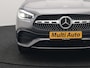 Mercedes-Benz GLA 250 e AMG Line Plug in Hybrid 218pk Dealer O.H | PHEV | Trekhaak af Fabriek | Panodak | Head Up| Adaptive Cruise | Apple Carplay | 360 camera | Sfeerverlichting | Lederen Sportstoelen Verwarmd | Widescreen Display | Navigatie | DAB |