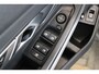 BMW 3-Serie Touring 330e Business Edition Plus Adaptieve cruise control | Climate control | Stoel/stuur verwarming | Zomer + winterset | Elektrisch uitklapbare trekhaak | Parkeercamera |