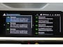 BMW 3-Serie Touring 330e Business Edition Plus Adaptieve cruise control | Climate control | Stoel/stuur verwarming | Zomer + winterset | Elektrisch uitklapbare trekhaak | Parkeercamera |
