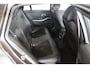 BMW 3-Serie Touring 330e Business Edition Plus Adaptieve cruise control | Climate control | Stoel/stuur verwarming | Zomer + winterset | Elektrisch uitklapbare trekhaak | Parkeercamera |
