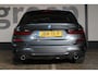 BMW 3-Serie Touring 330e Business Edition Plus Adaptieve cruise control | Climate control | Stoel/stuur verwarming | Zomer + winterset | Elektrisch uitklapbare trekhaak | Parkeercamera |