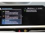 BMW 3-Serie Touring 330e Business Edition Plus Adaptieve cruise control | Climate control | Stoel/stuur verwarming | Zomer + winterset | Elektrisch uitklapbare trekhaak | Parkeercamera |