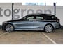 BMW 3-Serie Touring 330e Business Edition Plus Adaptieve cruise control | Climate control | Stoel/stuur verwarming | Zomer + winterset | Elektrisch uitklapbare trekhaak | Parkeercamera |