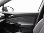 Volkswagen ID.4 Limited Edition 52 kWh accu 170 pk | Stoel & Stuurverwarming | Adaptive Cruise Control | Trekhaak | Achteruitrijcamera | Carplay |