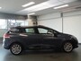 Renault Clio Estate 0.9 TCe Intens Navigatie, Achteruitrijcamera, Clima controle, Cruise controle,  Lm velgen 16'',Elek ramen V/A, Xenon, Pdc, Deels leder/sportstoelen, Full options!! Bovag afleverpakket 695,-