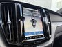 Volvo XC60 T8 Plug-in hybrid AWD Plus Black Edition | Adaptieve Cruise Control | Panoramadak | 360° Parkeercamera | Stoel-/Stuur-/Voorruitverwarming | Google Maps