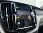 Volvo XC60 T8 Plug-in hybrid AWD Plus Black Edition | Adaptieve Cruise Control | Panoramadak | 360° Parkeercamera | Stoel-/Stuur-/Voorruitverwarming | Google Maps