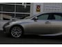 Lexus IS 300h Hybrid*Perfect Lexus Onderh.1ste Eig*Afn. Trekhaak/Half Leder/Stoelverw./Stuurverw./LED/DAB/Keyless Entry+Go/Camera/Parkeersens.V+A/18 inch LM*
