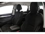 Skoda Karoq Selection 1.5 TSI 150pk DSG Automaat Adaptive cruise control, Achteruitrijcamera, Elektrische achterklep, Navigatie, Stoelverwarming, Parkeersensoren, LED koplampen