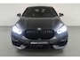 BMW 1-Serie 118i High Executive | Automaat | Sport Line | Shadow Line | Connected Package Professional | Lichtmetalen Velgen 18" | Stoelverwarming | Audio Media Pack