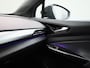 Volkswagen ID.4 Pro Limited Edition 77 kWh | Navigatie | Draadloze Apple Carplay | Adaptieve cruise control | Parkeersensoren | Climate control | Stoel en Stuur verwarming | Trekhaak | IQ-matrix verlichting | Elektrische achterklep |