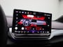 Volkswagen ID.4 Pro Limited Edition 77 kWh | Navigatie | Draadloze Apple Carplay | Adaptieve cruise control | Parkeersensoren | Climate control | Stoel en Stuur verwarming | Trekhaak | IQ-matrix verlichting | Elektrische achterklep |