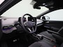 Volkswagen ID.4 Pro Limited Edition 77 kWh | Navigatie | Draadloze Apple Carplay | Adaptieve cruise control | Parkeersensoren | Climate control | Stoel en Stuur verwarming | Trekhaak | IQ-matrix verlichting | Elektrische achterklep |