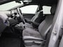 Volkswagen ID.4 Pro Limited Edition 77 kWh | Navigatie | Draadloze Apple Carplay | Adaptieve cruise control | Parkeersensoren | Climate control | Stoel en Stuur verwarming | Trekhaak | IQ-matrix verlichting | Elektrische achterklep |