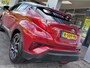 Toyota C-HR 1.8 Hybrid Automaat Dynamic | Navi | Clima | Adap.Cruise | Keyless Entry | Achteruitrijcamera | Stoelverwarming | Licht+Regensensor | Mistlampen | Privacy Glass | 18''lm