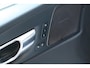 Volvo XC60 2.0 T6 Plug-in hybrid AWD Ultimate Dark | Schuif-/ kanteldak| Head-up display| Harman Kardon audiosysteem| Stoelverwarming voor + achter| Stuurwielverwarming| Semi- elektrisch inklapbare trekhaak|