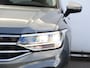 Volkswagen Tiguan Allspace 1.5 TSI Life 7p. 150 PK DSG | 7 Persoons | LED | Navigatie | Climate Control | Adaptive Cruise Control | Parkeersensoren | Stoel en stuurverwarming | 18 Inch velgen | Fabrieksgarantie