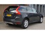 Volvo XC60 2.0 181PK D4 FWD Summum Leder Xenon Trekhaak 18inch LM BLIS *EURO6* Geïntegreerde kinderstoel! 1600kg Trekgewicht!