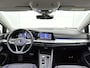 Volkswagen Golf Variant 1.5 eTSI Life Business | ACHTERUITRIJCAMERA | NAVIGATIE | APPLE CARPLAY | PARKEERSENSOREN | HEAD UP DISPLAY | ELEKTRISCHE ACHTERKLEP |