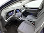 Volkswagen Golf Variant 1.5 eTSI Life Business | ACHTERUITRIJCAMERA | NAVIGATIE | APPLE CARPLAY | PARKEERSENSOREN | HEAD UP DISPLAY | ELEKTRISCHE ACHTERKLEP |