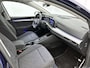 Volkswagen Golf Variant 1.5 eTSI Life Business | ACHTERUITRIJCAMERA | NAVIGATIE | APPLE CARPLAY | PARKEERSENSOREN | HEAD UP DISPLAY | ELEKTRISCHE ACHTERKLEP |