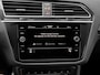 Volkswagen Tiguan 1.5 R-Line Business+ / Black Edition / Adaptive Cruise Control /  IQ Light / Wegklapbare Trekhaak