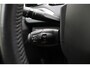 Peugeot 208 1.2 PureTech Signature 82 PK | Handgeschakeld | Airco | Navigatie | Cruise Control | Parkeersensor | Licht metalen velgen | Bluetooth | 1e eigenaar