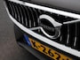 Volvo V60 2.0 T8 Recharge AWD R-Design | Achteruitrijcamera | Stoelverwarming | Cruise Control | Navigatie | Panoramadak | Lederen bekleding | Elektr. laadklep |