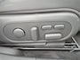 Hyundai Ioniq 5 Lounge 77.4 kWh Automaat / Origineel NL Auto / 03-2029 Fabrieksgarantie / Camera Spiegels / HUD / Apple Carplay Android Auto / Stuur-, Stoel en Achterbankverwarming / Rondomzicht camera / Elektrische achterklep / Trekgewicht 1600 kg / Bose Audio Systeem / Warmtepomp /