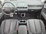 Hyundai Ioniq 5 Lounge 77.4 kWh Automaat / Origineel NL Auto / 03-2029 Fabrieksgarantie / Camera Spiegels / HUD / Apple Carplay Android Auto / Stuur-, Stoel en Achterbankverwarming / Rondomzicht camera / Elektrische achterklep / Trekgewicht 1600 kg / Bose Audio Systeem / Warmtepomp /