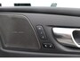 Volvo XC60 T6 Plug-in hybrid Ultra Black Edition | Trekhaak | Panoramadak | Head-Up | 360 Camera | 21 Inch
