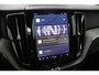 Volvo XC60 T6 Plug-in hybrid Ultra Black Edition | Trekhaak | Panoramadak | Head-Up | 360 Camera | 21 Inch