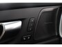 Volvo XC60 T6 Plug-in hybrid Ultra Black Edition | Trekhaak | Panoramadak | Head-Up | 360 Camera | 21 Inch