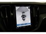 Volvo XC60 T6 Plug-in hybrid Ultra Black Edition | Trekhaak | Panoramadak | Head-Up | 360 Camera | 21 Inch