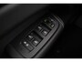 Volvo XC60 T6 Plug-in hybrid Ultra Black Edition | Trekhaak | Panoramadak | Head-Up | 360 Camera | 21 Inch