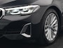 BMW 5-Serie Touring 530e Luxury Line Plug In Hybrid 294pk Dealer O.H PHEV | Trekhaak Af Fabriek | Panodak | Camera | Lederen Sportstoelen Memory & Verwarmd | Apple Carplay | Cruise Control | Navigatie | Virtual | DAB |
