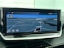 Peugeot 2008 1.2 Hybrid 136 Allure | Navigatie | Camera en Parkeersensoren V+A | Dodehoekbewaking | Adaptieve Cruise Control | Keyless Entry | Climate Control | Verwarmbare Voorstoelen | Draadloze Telefoonlader |
