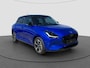 Suzuki Swift 1.2 Style Smart Hybrid Automaat *DEMO* | Stoelverwarming | Parkeersensoren | Achteruitrijcamera | Bi-tone Metallic lak |