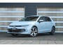 Volkswagen Golf 1.5 TSI 116pk Life Edition | Trekhaak Wegklapbaar | 18" Velgen