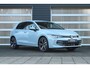 Volkswagen Golf 1.5 TSI 116pk Life Edition | Trekhaak Wegklapbaar | 18" Velgen