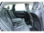 Volvo XC60 T6 Automaat Plug-in hybrid AWD Ultra Dark | Verwarmbare voorstoelen | Verwarmbaar stuurwiel | Verwarmbare achterbank | Rondom zicht camera | Premium audio by Harman Kardon | Panoramadak | Semi Elektrische Trekhaak | Alarmklasse 3