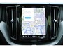 Volvo XC60 T6 Automaat Plug-in hybrid AWD Ultra Dark | Verwarmbare voorstoelen | Verwarmbaar stuurwiel | Verwarmbare achterbank | Rondom zicht camera | Premium audio by Harman Kardon | Panoramadak | Semi Elektrische Trekhaak | Alarmklasse 3